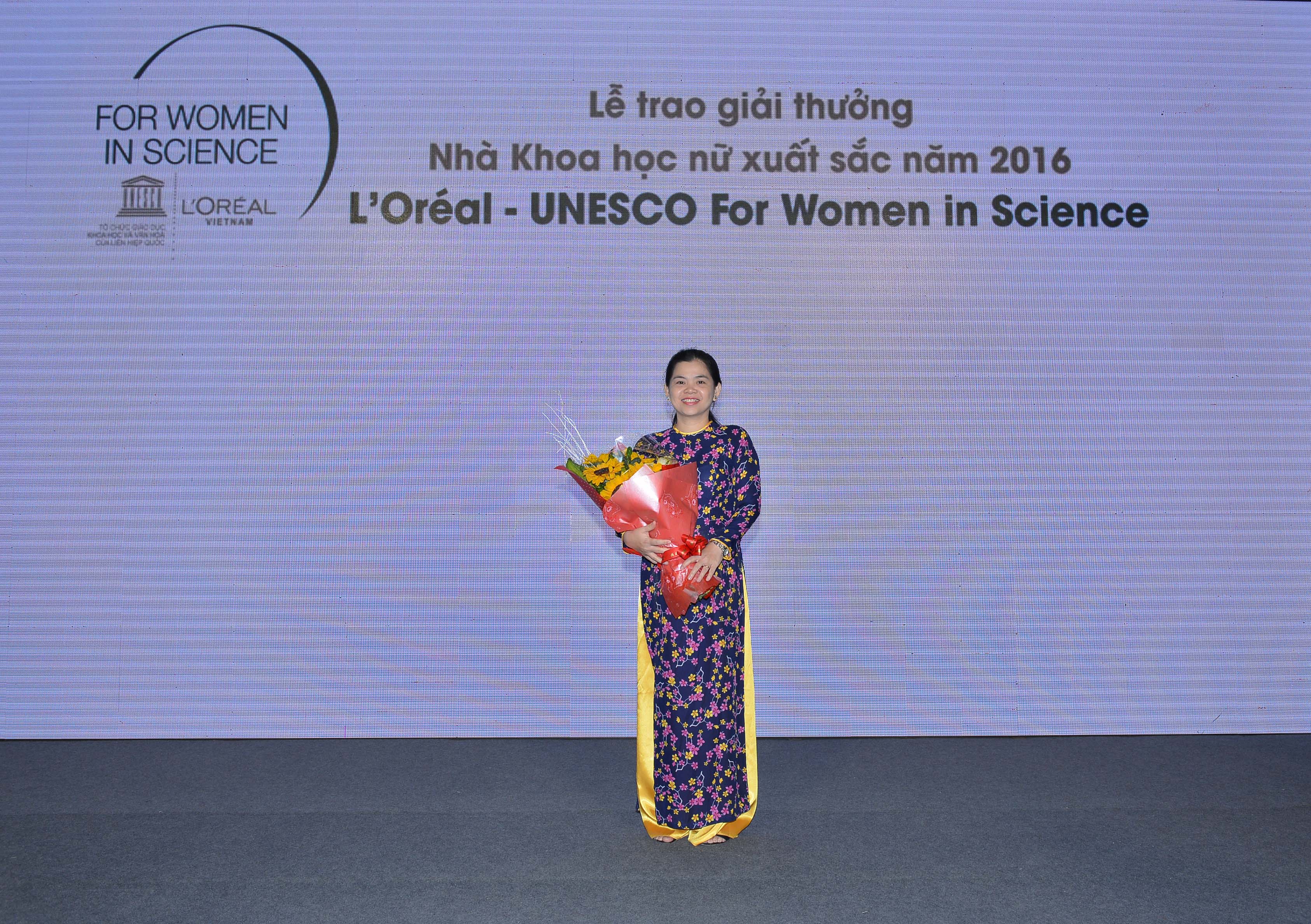 Tiến sĩ Nguyễn Thị Hiệp: Câu chuyện trở về để làm khoa học trên quê hương mình